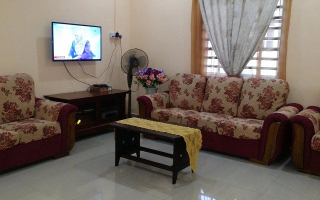 IsMa Lumut Homestay