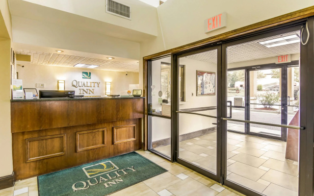 Quality Inn & Suites Atlanta Stone Mountain