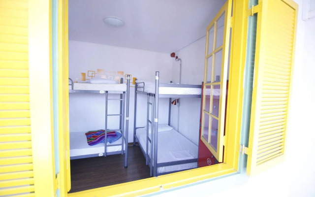 Café Hostel