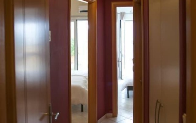 Thisio Modern House