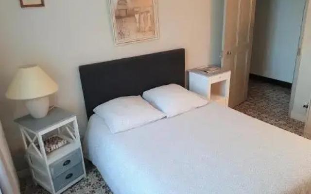 Beau Mas Provençal Avec Piscine