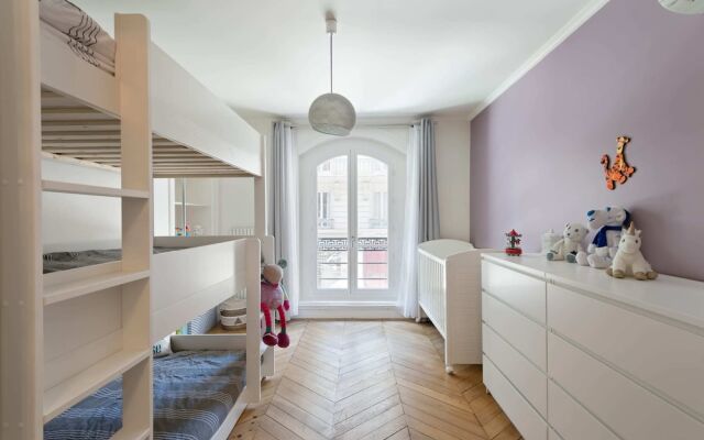 Family Apartment in the Heart of Paris