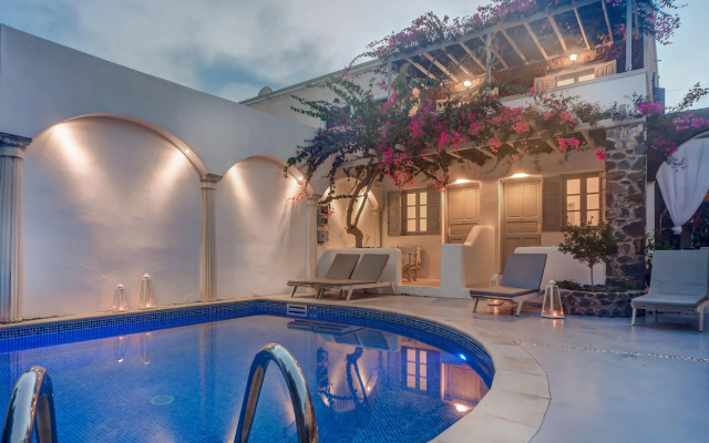 Arion Bay Hotel