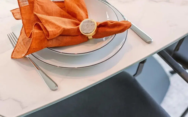 Luxurious Penthouse With Beautiful Seaview