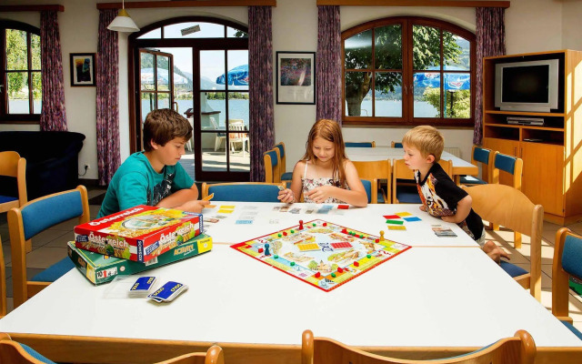JUNGES HOTEL ZELL AM SEE - Hostel
