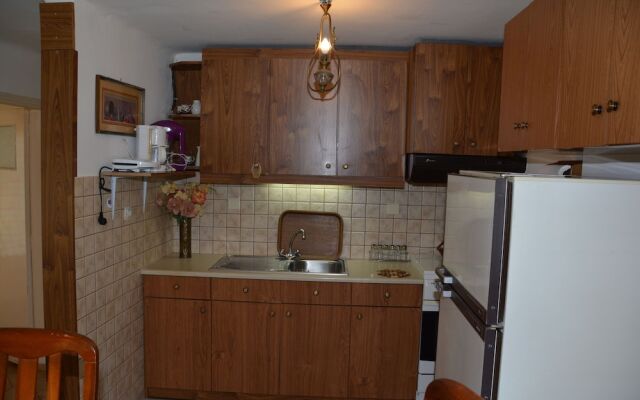 Traditional Summer House in Marmari