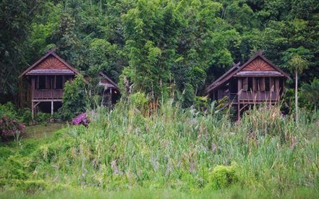 Mekong Cruises - The Luang Say Lodge & Cruises - Luang Prabang to Huay