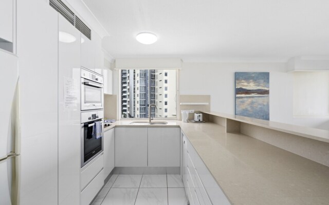 Premiere Apartments -HR Surfers Paradise
