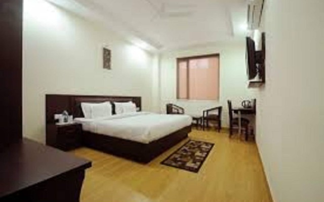 Hotel Flora Haridwar