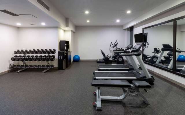 La Quinta Inn & Suites by Wyndham Tulsa Downtown/Route 66