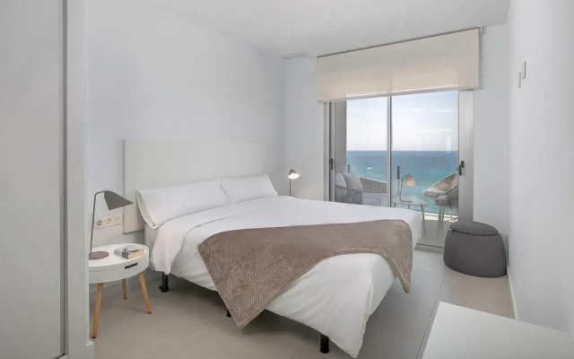 Blue Line Apartment Hotel