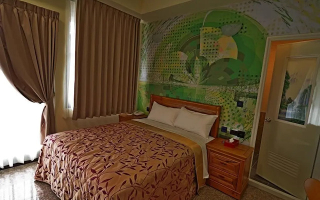 Lucky Hotel