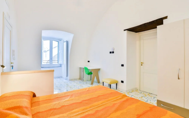 Della Monica Rooms