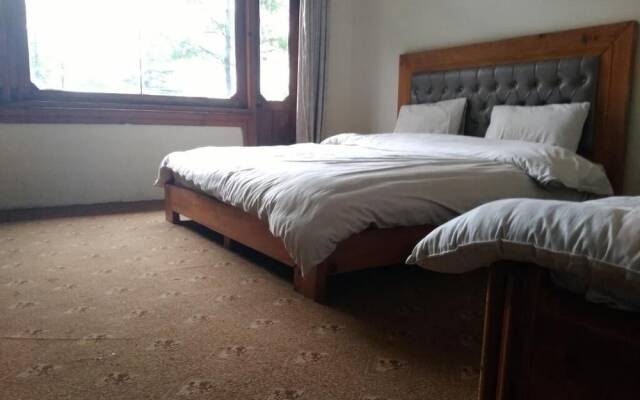 Tourist Inn Hotel Shogran