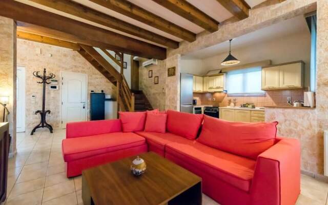 Villa Maxim with Private Pool & Tennis Court