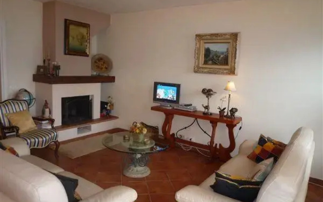 Della Romantica
