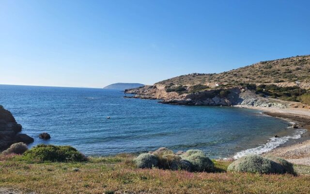 Charming 3-bed Villa in Sounio