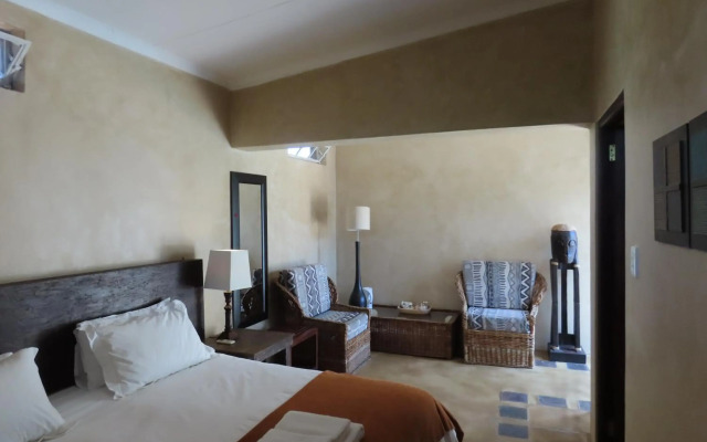 Sunset Lodge & Safaris