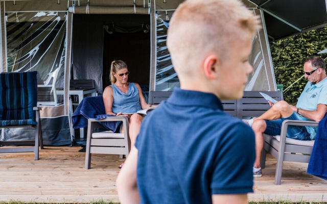 Tent Lodge in Dordogne Near Scenic Views