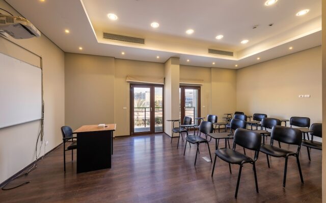 Dhara Residence E2 Lodge Hotel