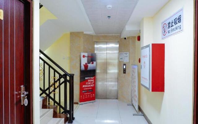 RedDoorz Plus near Camella La Brisa Lapulapu