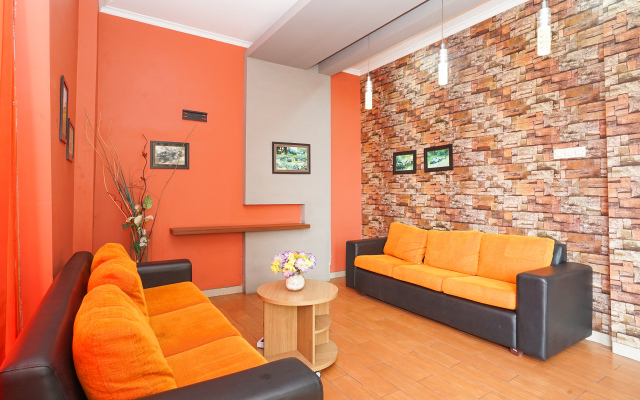 OYO 450 Semampir Residence