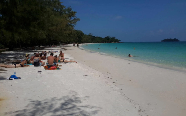 Island Palace Bungalows Resort