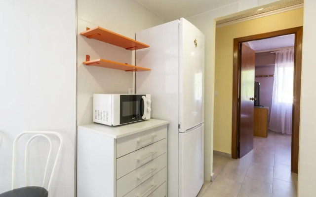 Cotton in Oliva With 3 Bedrooms and 1 Bathrooms