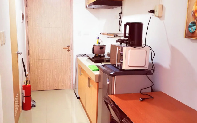Acellyne's Suites at Green 2 Residences