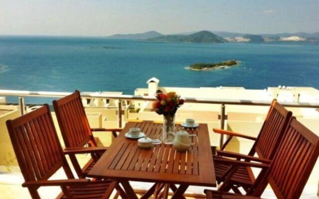 Royal Heights Adabuku 3 Bedrooms Villa