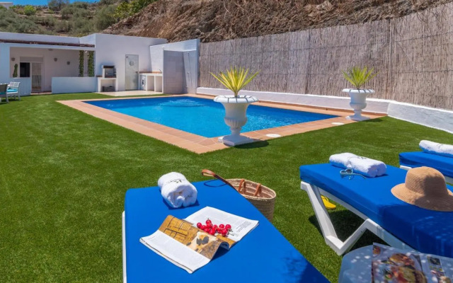 Villa Diego Torrox by Ruralidays