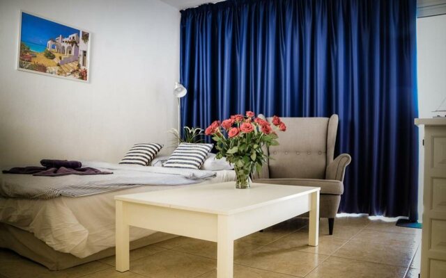 Palm Suites