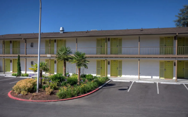 Red Lion Hotel Medford