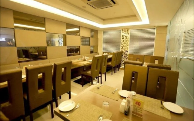 Hotel Swagath Grand Suchitra