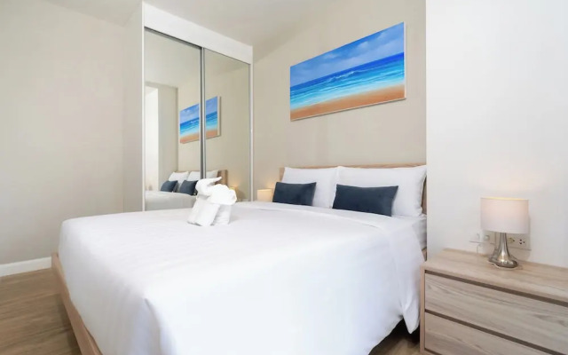 Diamond Condominium 2506
