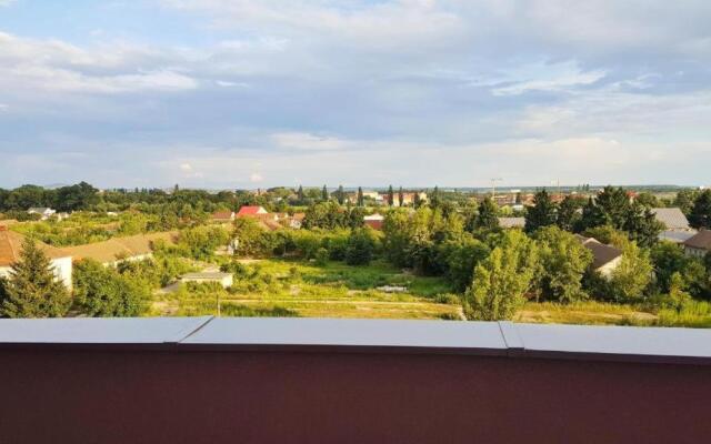 2 Bedrooms - Skyblue Central apartment