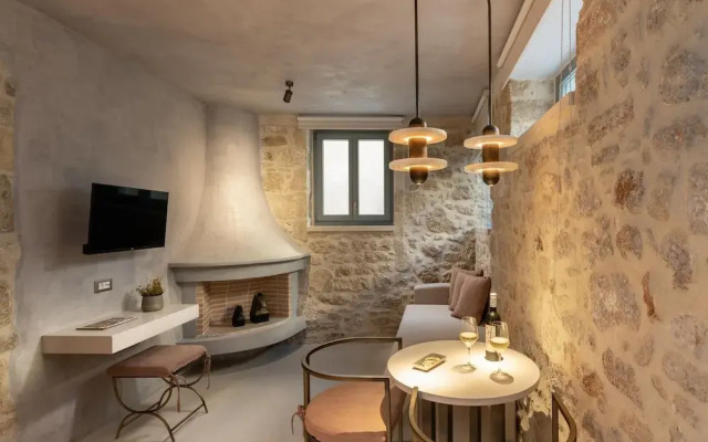 Inotropes Boutique Suites - Adults Only