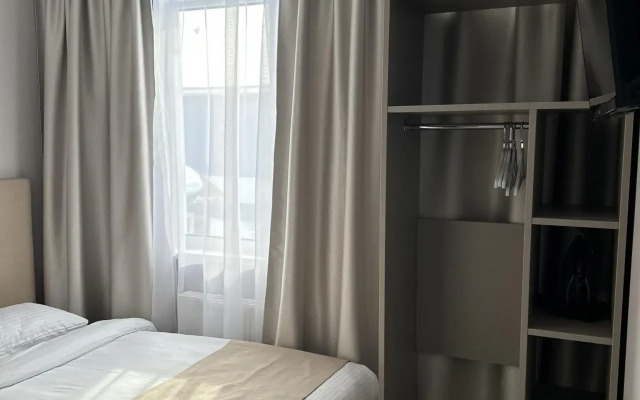 Первомайский