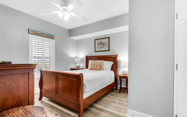 Ariel Dunes II 609- Kali Zoe