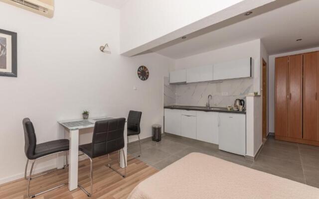 Apartments Nina M