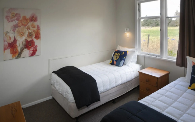 U Studios Masterton