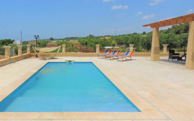 Sal011 in Salve With 2 Bedrooms and 1 Bathrooms