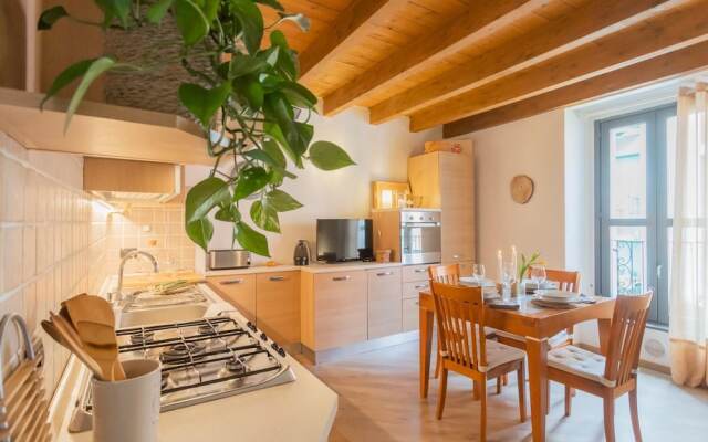 Luini 7 in Como With 2 Bedrooms and 1 Bathrooms