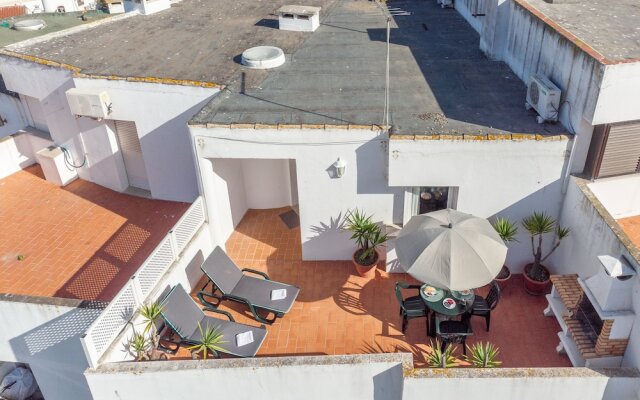 Lena’s Beach House by HelloVacations