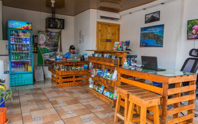 Arenal Container Hostel