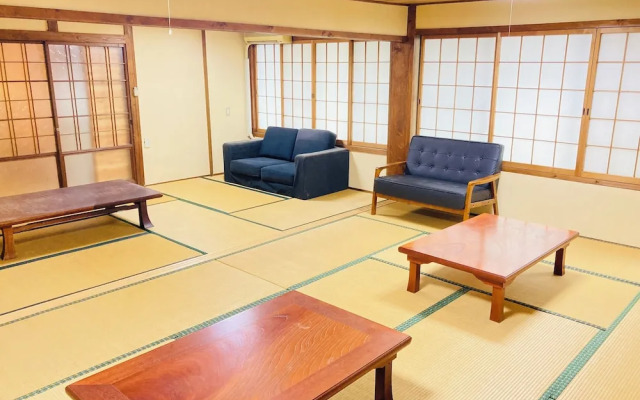 Guesthouse KAZURABASHI