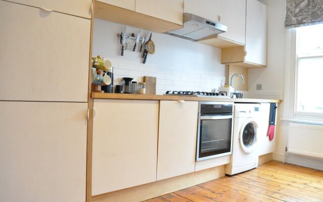 Fantastic 2 Bedroom Flat in Great Location