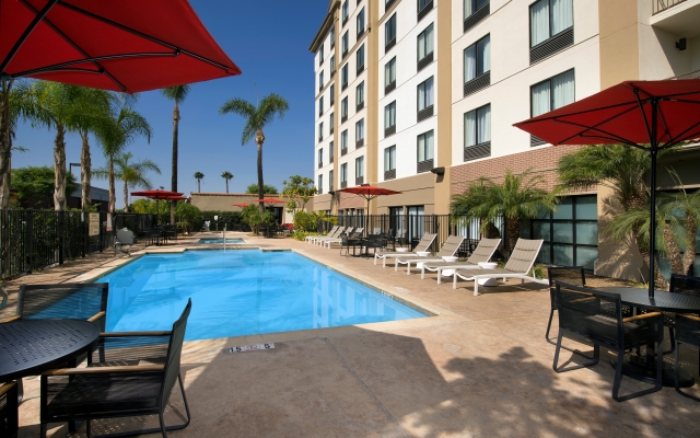 Hampton Inn & Suites Anaheim Garden Grove
