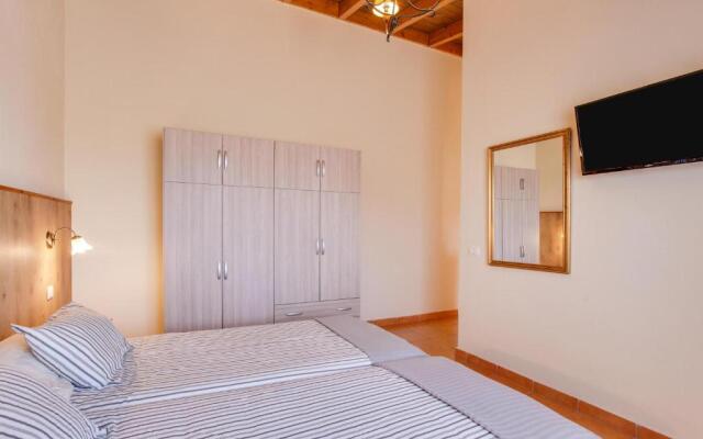 Casa Quemahierro 1