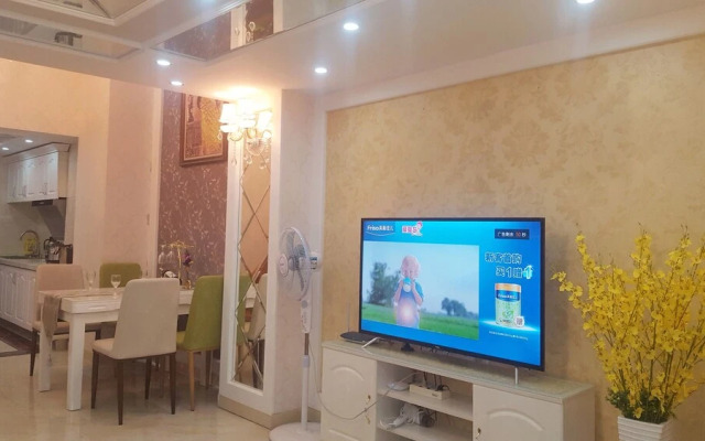 Railway Station Splendid Elegant Apartment